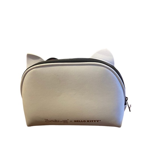 The Creme Shop x Hello Kitty Cosmetic Bag - Picture 5 of 7